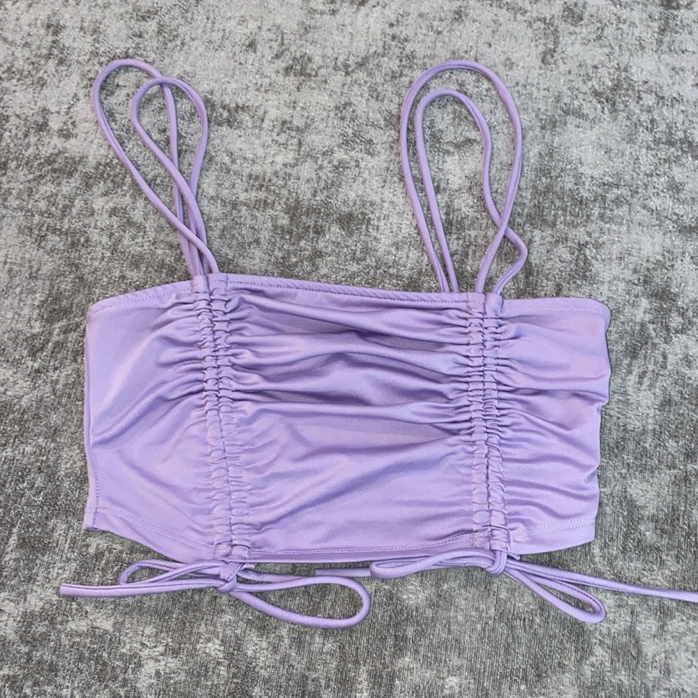 Publik size small beautiful lilac cropped tank top. {020}